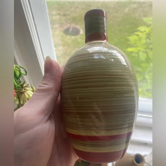 Green and red banded pottery vase - Picture 1 of 3